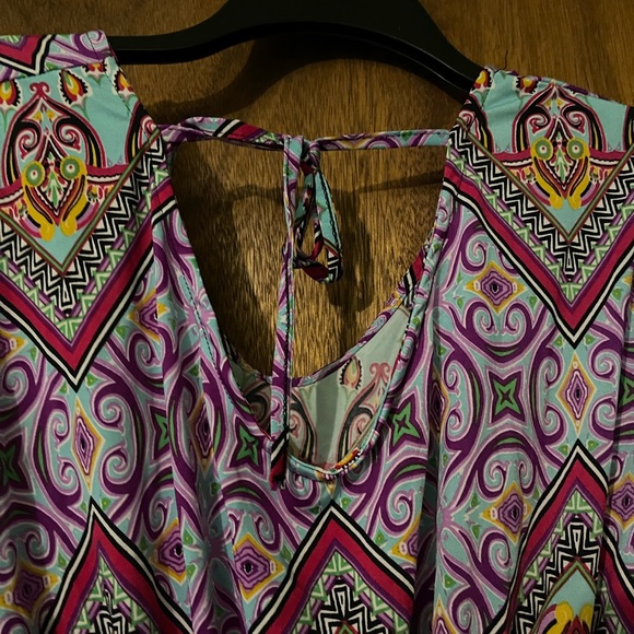 Woman’s adjustable tie blouse Size L - XL - Picture 5 of 6